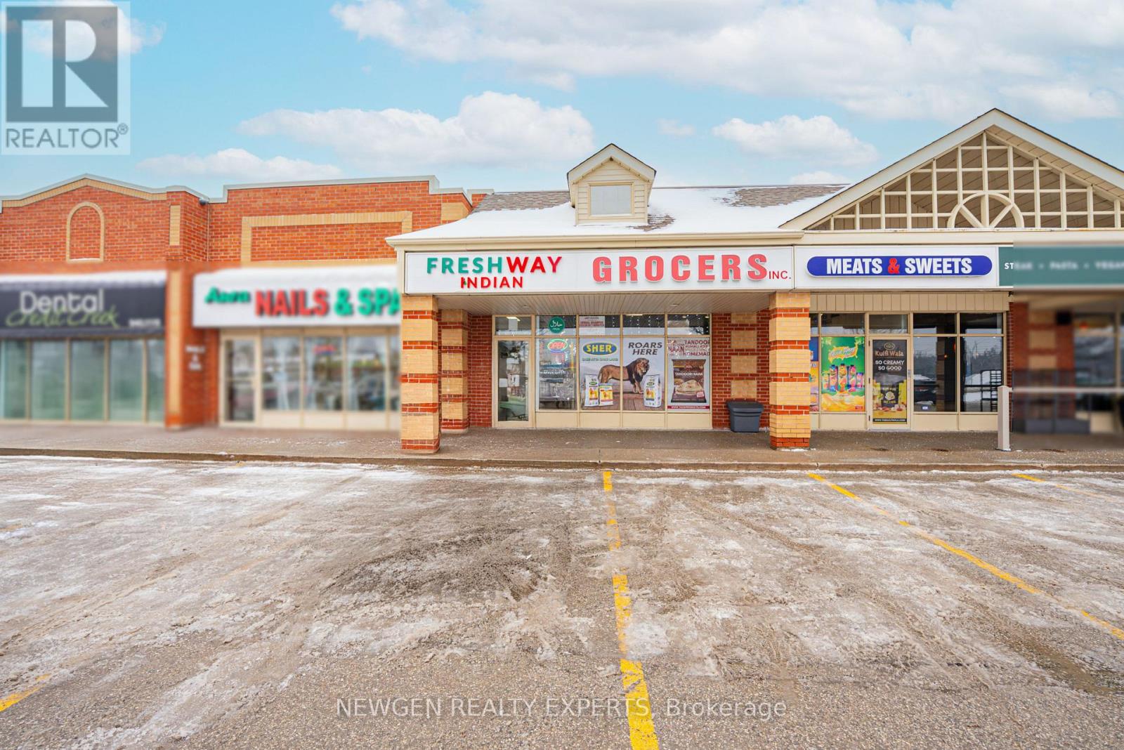 J&k - 163 First Street, Orangeville, Ontario  L9W 2E7 - Photo 2 - W12779120