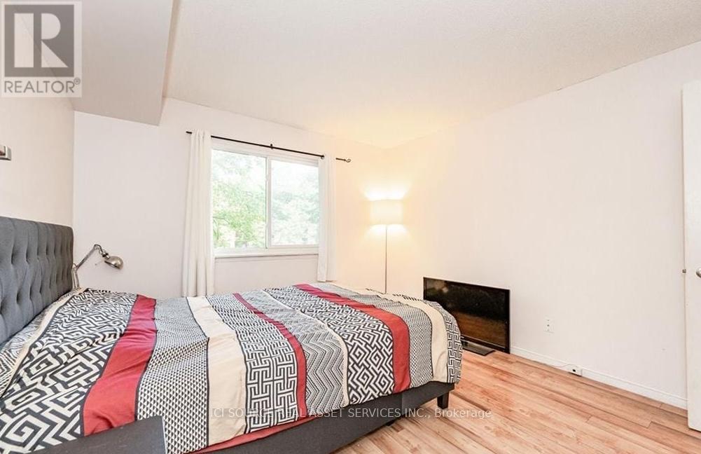 622 - 1512 Pilgrims Way, Oakville, Ontario  L6M 3H1 - Photo 5 - W12779138