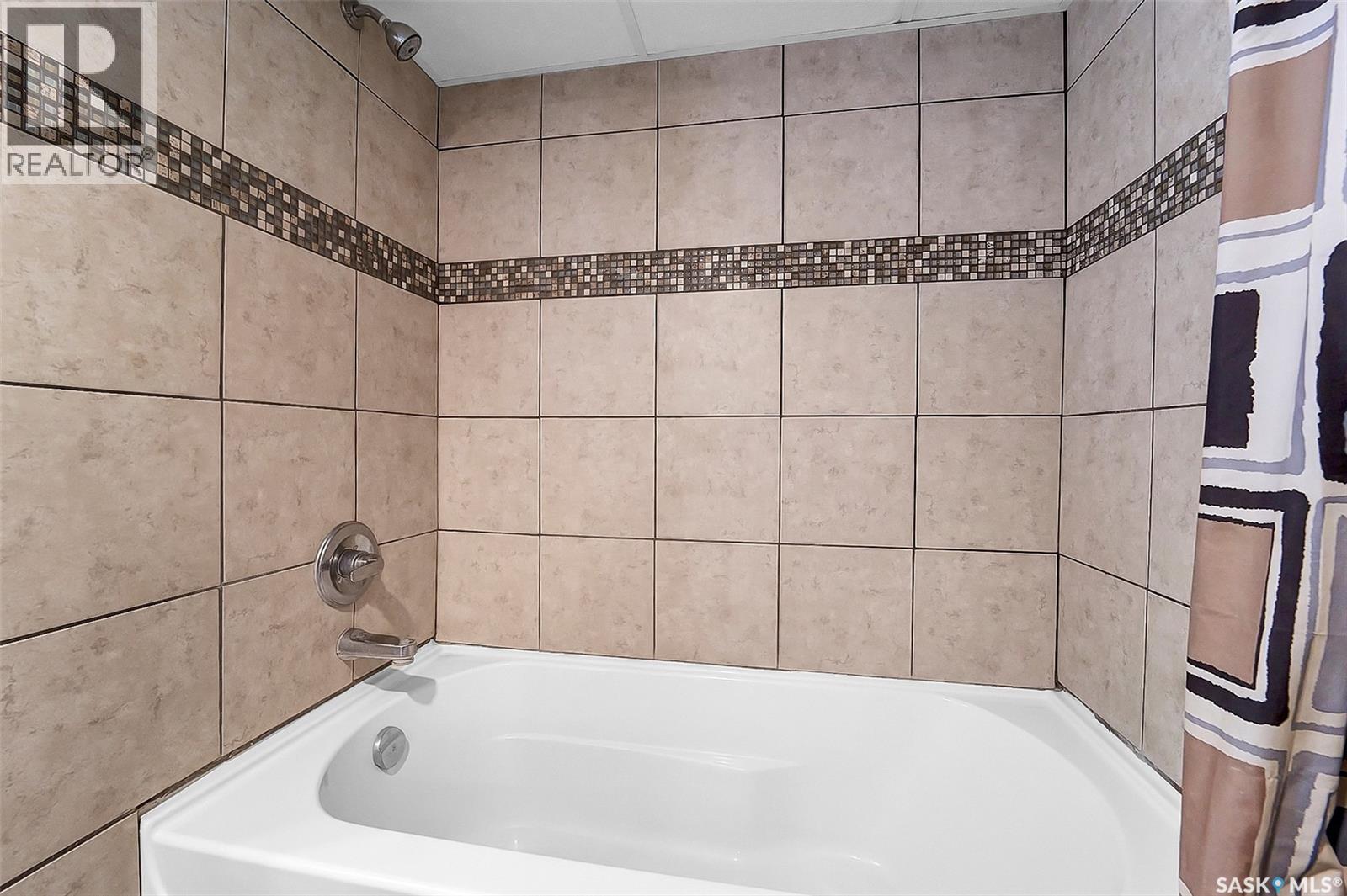 207 5th Avenue E, Biggar, Saskatchewan  S0K 0M0 - Photo 31 - SK028344