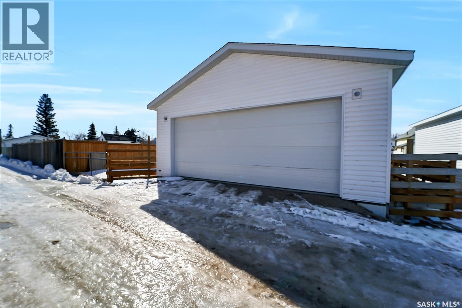 207 5th Avenue E, Biggar, Saskatchewan  S0K 0M0 - Photo 45 - SK028344
