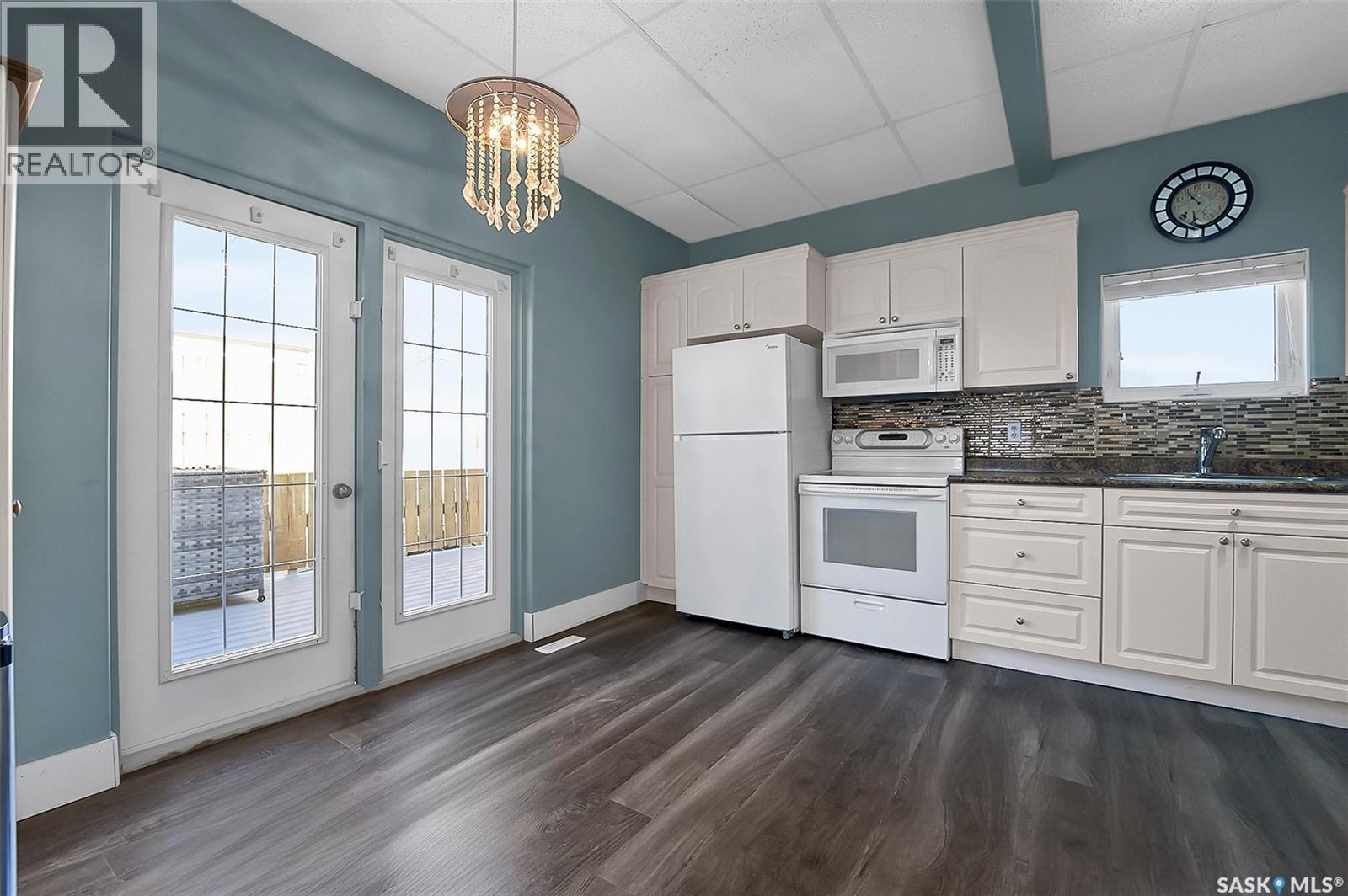 207 5th Avenue E, Biggar, Saskatchewan  S0K 0M0 - Photo 9 - SK028344