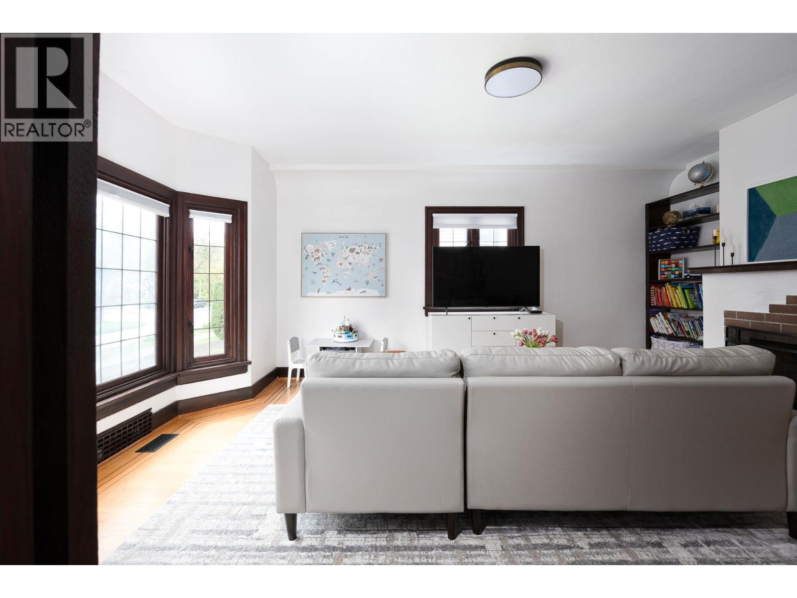 524 Second Street, New Westminster, British Columbia  V3L 2M3 - Photo 5 - R3088879