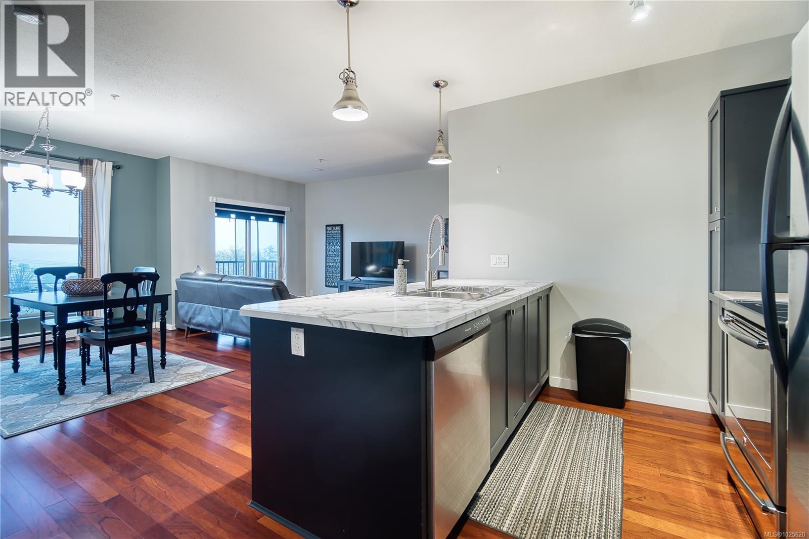 302 555 Franklyn St, Nanaimo, British Columbia  V9R 2X9 - Photo 13 - 1025620