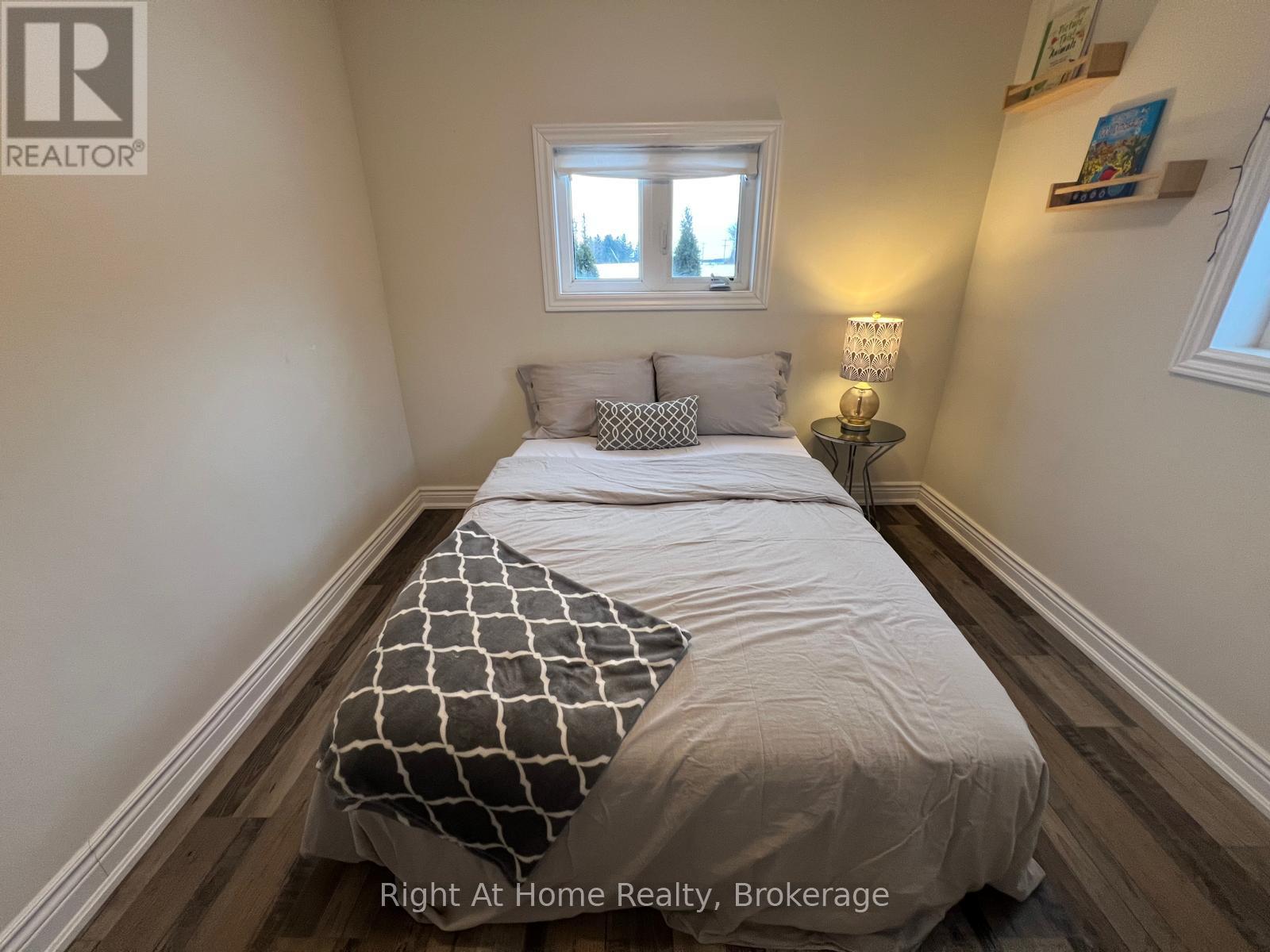 13192 Fysh Line, Chatham-Kent, Ontario  N0P 2K0 - Photo 12 - X12767268