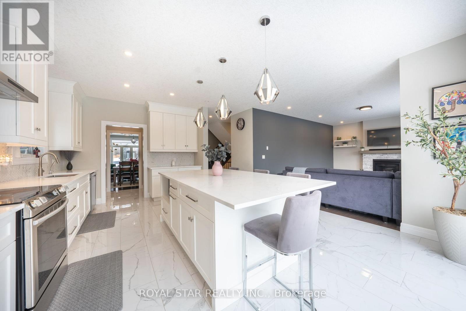 325 Masters Drive, Woodstock, Ontario  N4T 0L2 - Photo 15 - X12778938