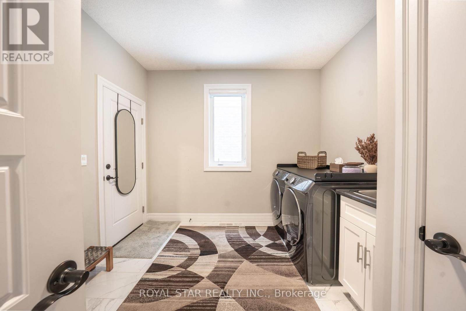 325 Masters Drive, Woodstock, Ontario  N4T 0L2 - Photo 22 - X12778938