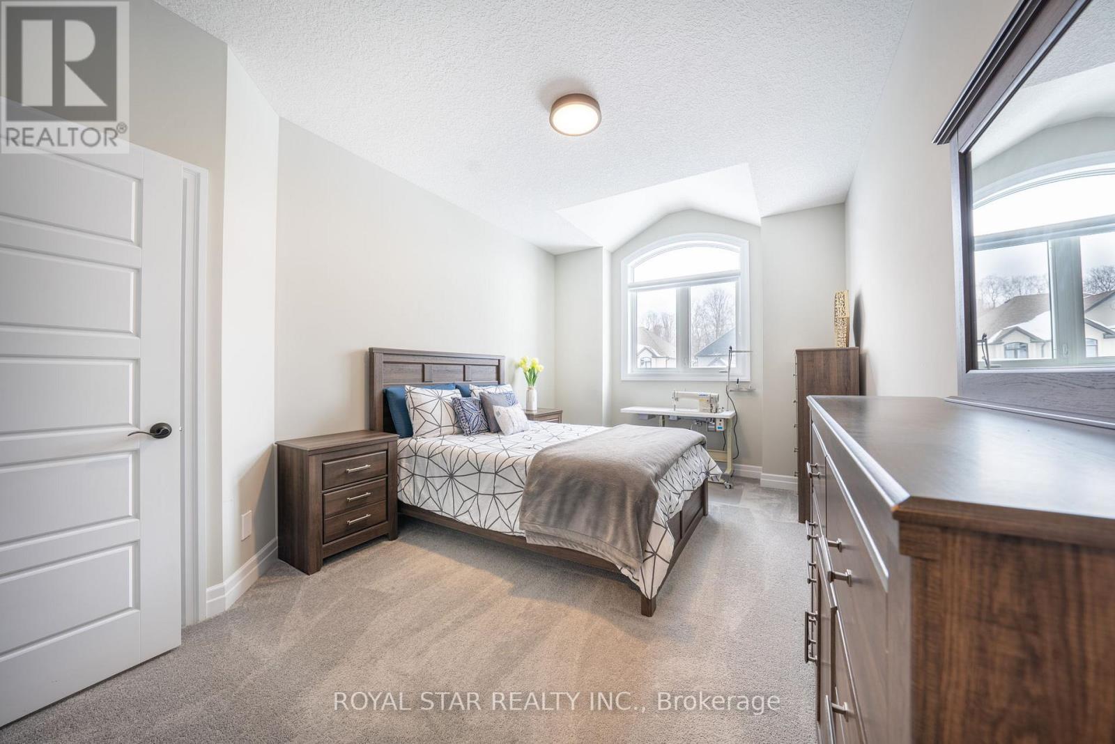 325 Masters Drive, Woodstock, Ontario  N4T 0L2 - Photo 27 - X12778938