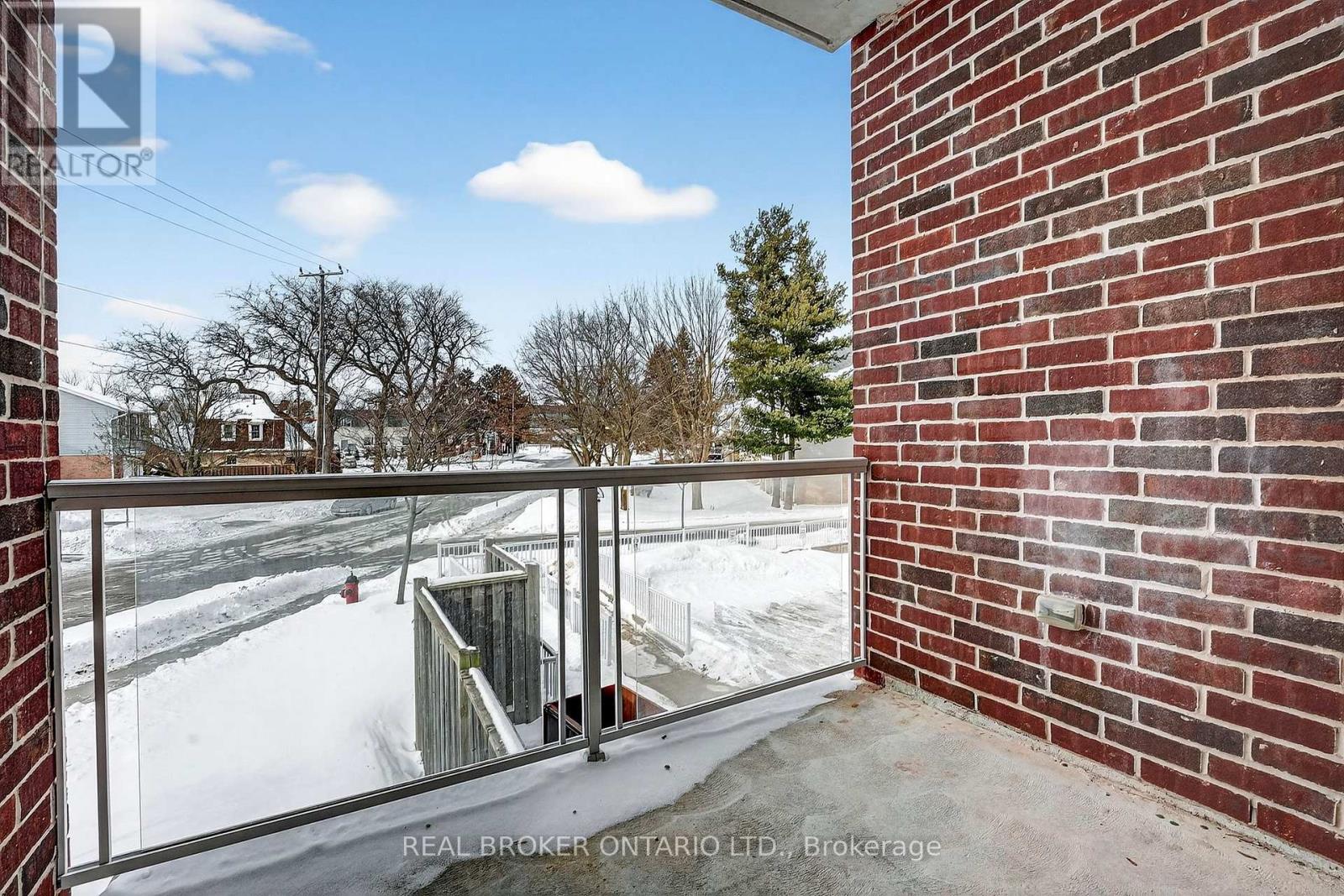 102 - 95 Wilson Street W, Hamilton, Ontario  L8L 5C4 - Photo 11 - X12779028