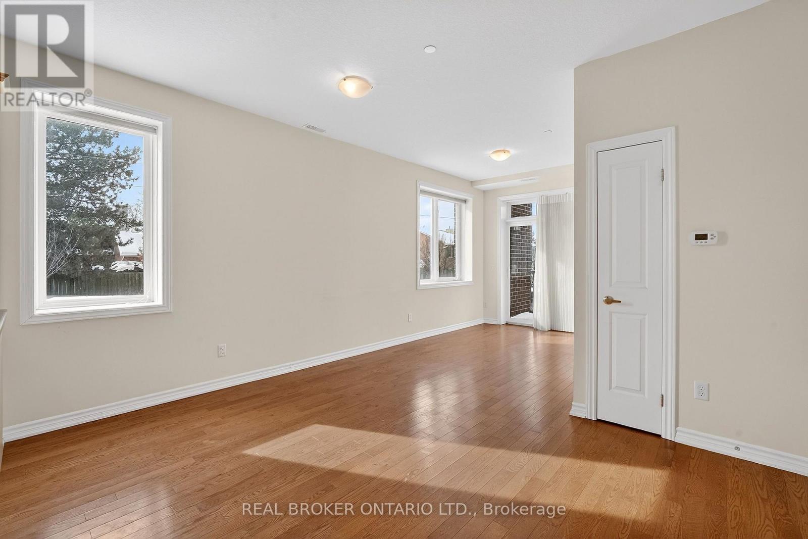 102 - 95 Wilson Street W, Hamilton, Ontario  L8L 5C4 - Photo 13 - X12779028