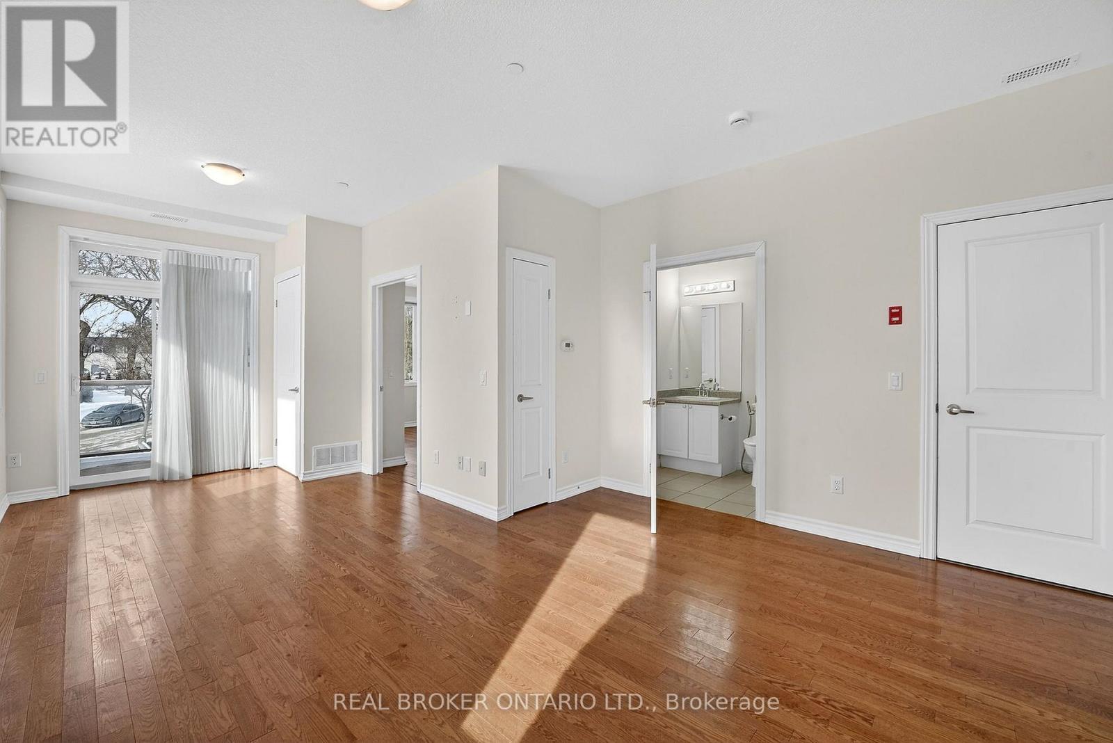 102 - 95 Wilson Street W, Hamilton, Ontario  L8L 5C4 - Photo 14 - X12779028