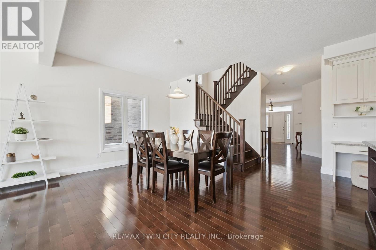 556 Netherwood Crescent, Kitchener, Ontario  N2P 0B8 - Photo 13 - X12779084