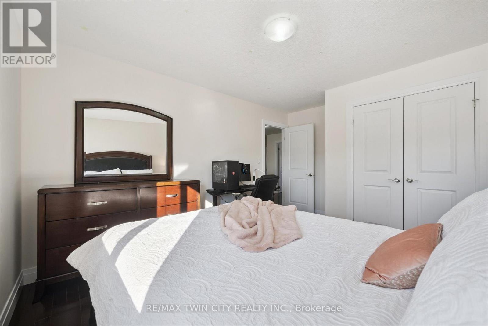 556 Netherwood Crescent, Kitchener, Ontario  N2P 0B8 - Photo 27 - X12779084