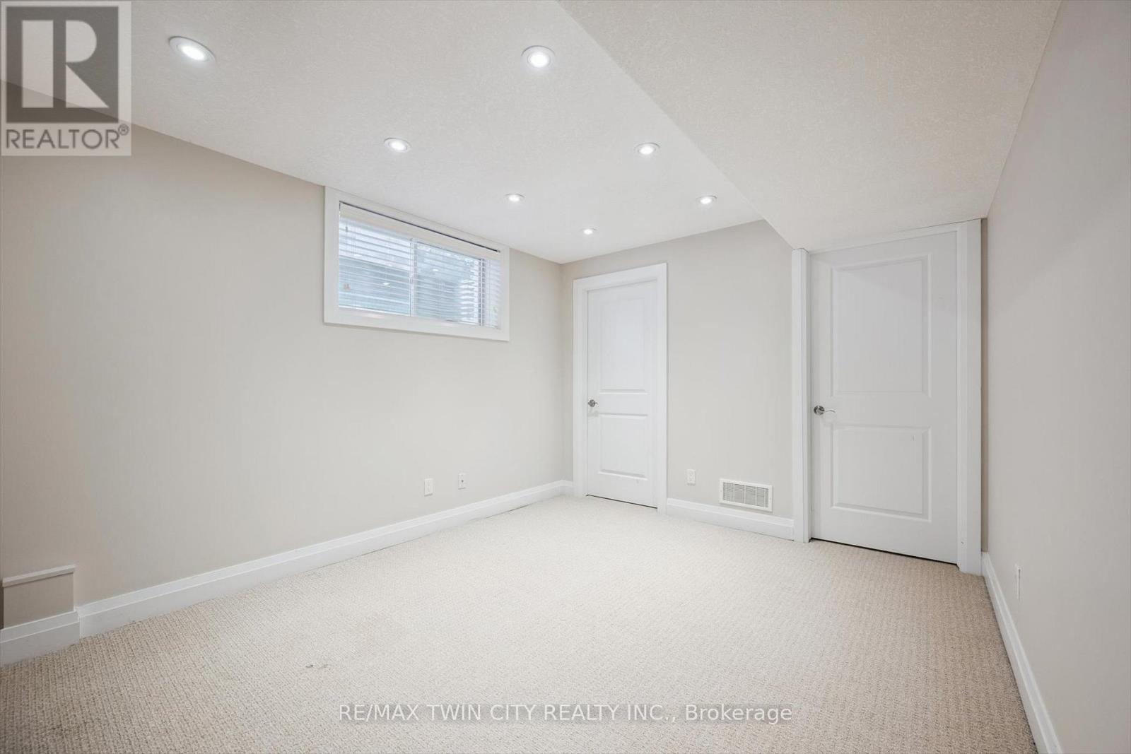 556 Netherwood Crescent, Kitchener, Ontario  N2P 0B8 - Photo 32 - X12779084