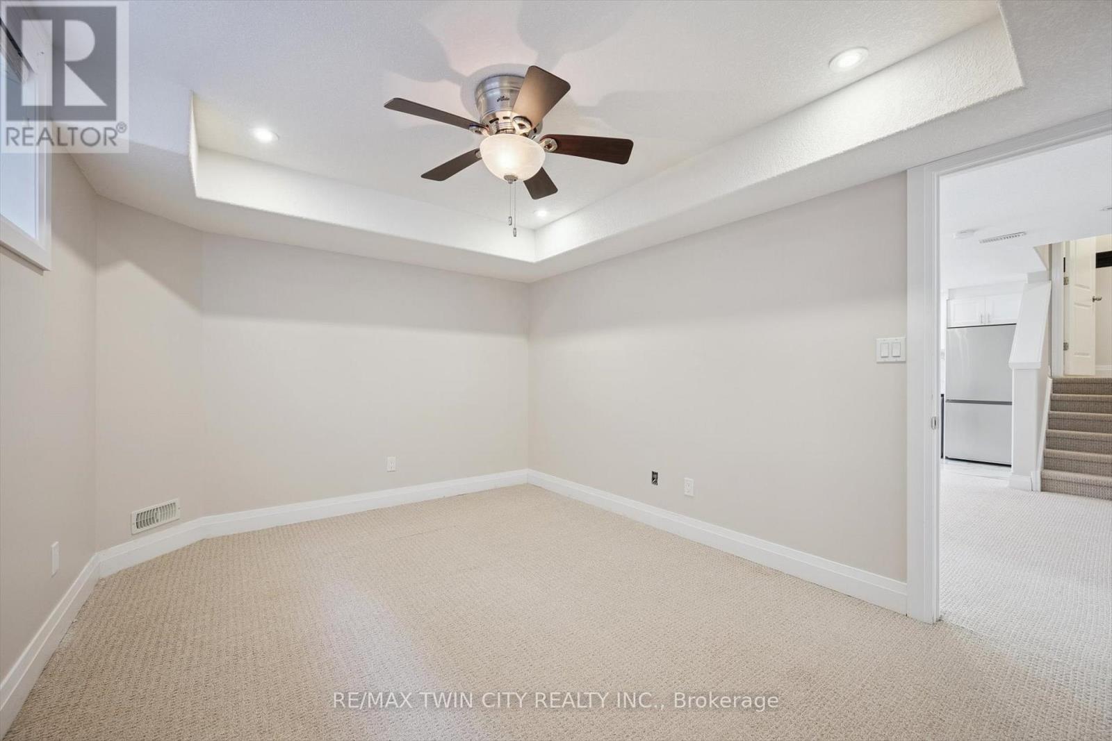 556 Netherwood Crescent, Kitchener, Ontario  N2P 0B8 - Photo 33 - X12779084