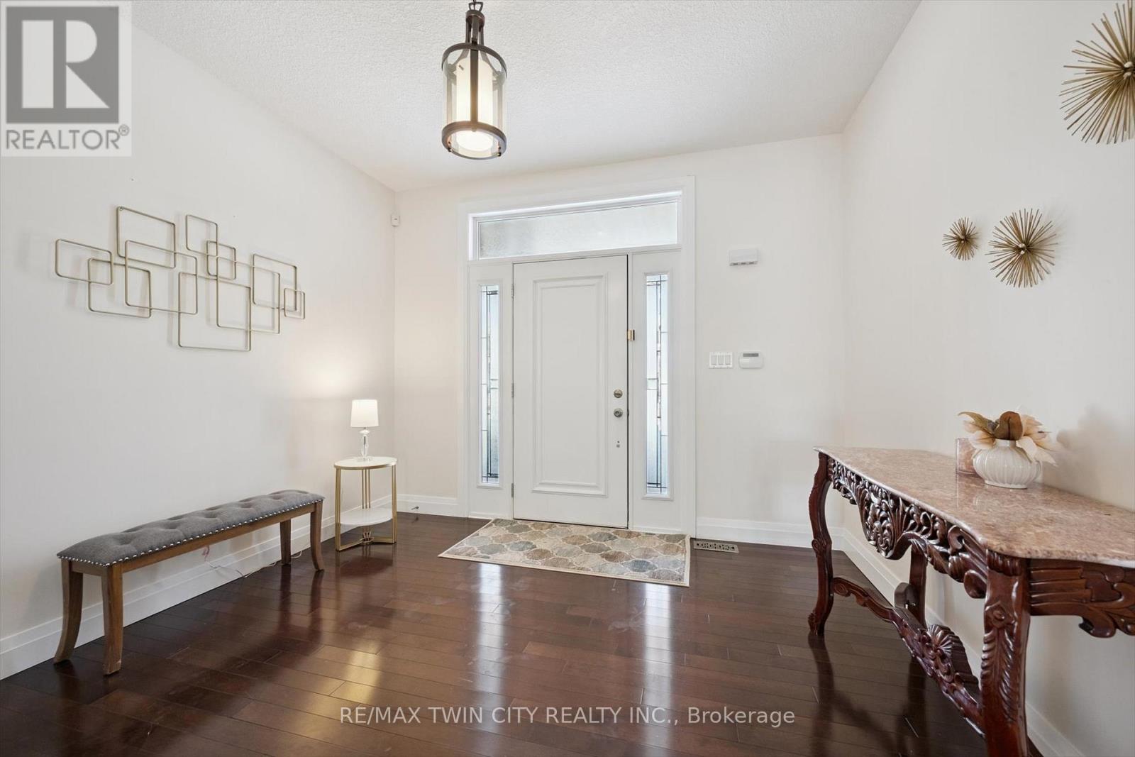 556 Netherwood Crescent, Kitchener, Ontario  N2P 0B8 - Photo 6 - X12779084