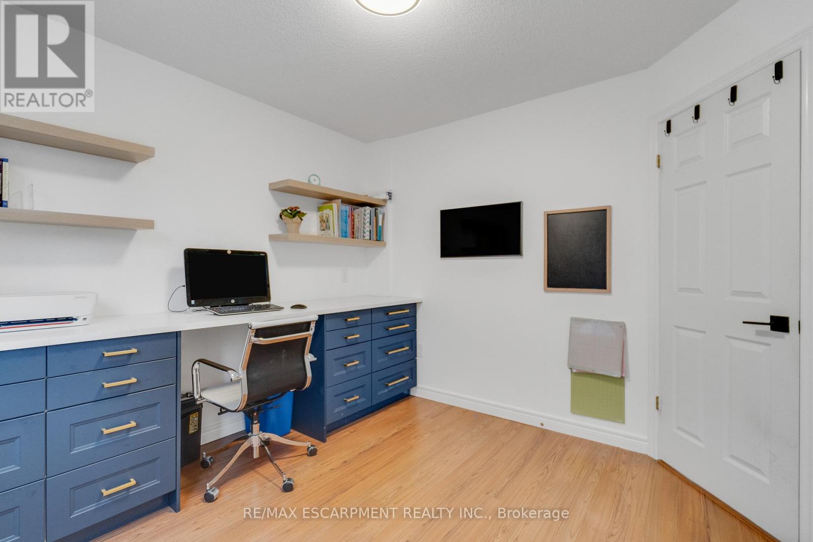 191 Hawkswood Trail, Hamilton, Ontario  L9B 2T1 - Photo 23 - X12779122