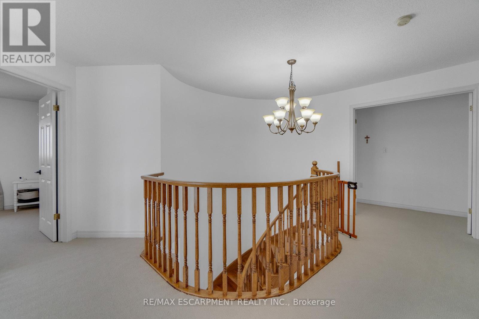 191 Hawkswood Trail, Hamilton, Ontario  L9B 2T1 - Photo 27 - X12779122