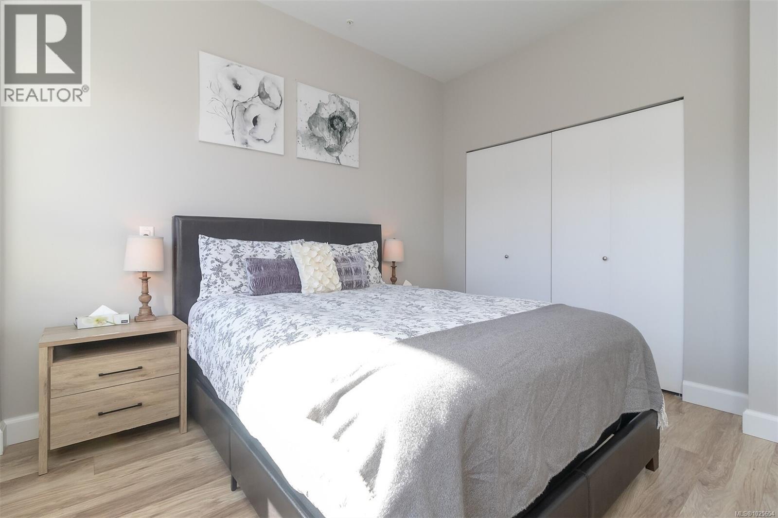 210 595 Pandora Ave, Victoria, British Columbia  V8W 1N5 - Photo 11 - 1025654