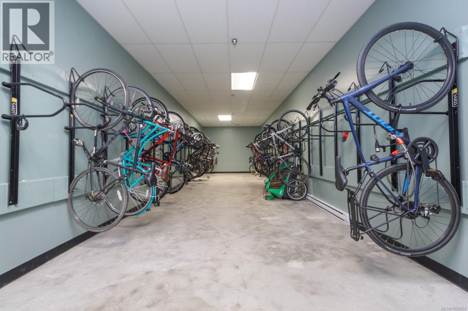 210 595 Pandora Ave, Victoria, British Columbia  V8W 1N5 - Photo 14 - 1025654