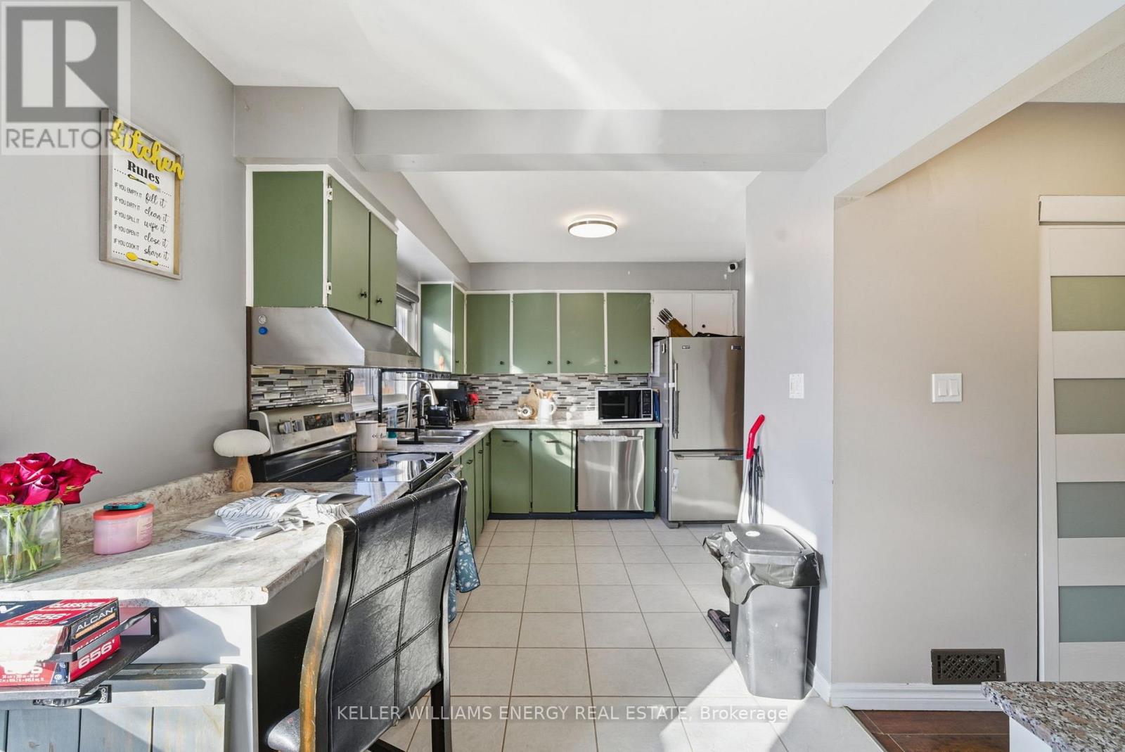 W28 - 220 Ormond Drive, Oshawa, Ontario  L1G 6T5 - Photo 7 - E12779192