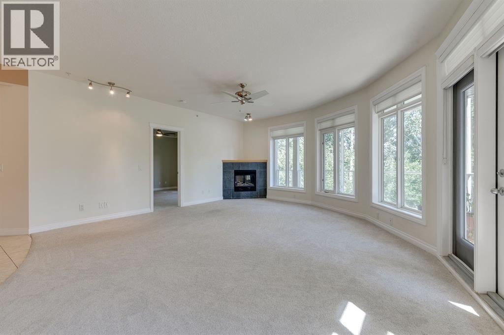 304, 10 Hemlock Crescent Sw, Calgary, Alberta  T3C 2Z1 - Photo 10 - A2251970