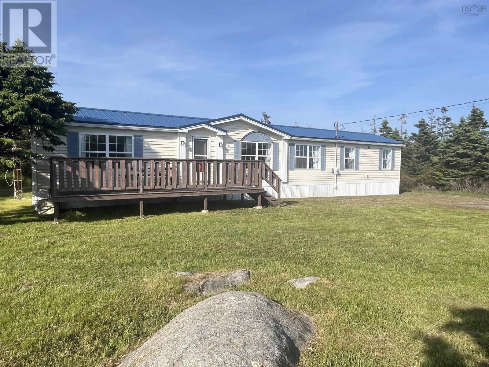 21 Stoddart Drive, Clark's Harbour, Nova Scotia  B0W 1P0 - Photo 4 - 202515207