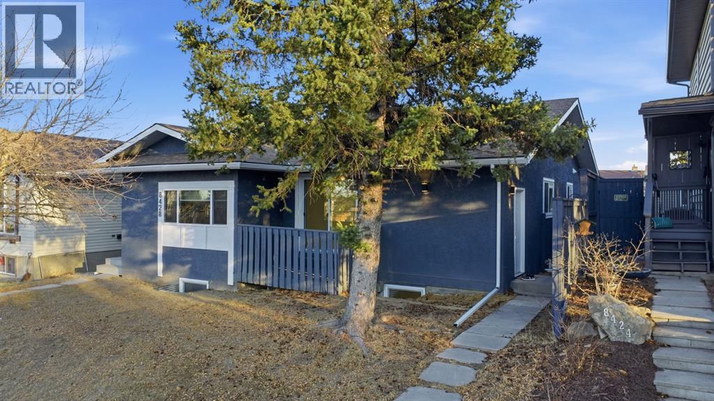 8426 Berkley Road Nw, Calgary, Alberta  T3K 1B4 - Photo 1 - A2283794