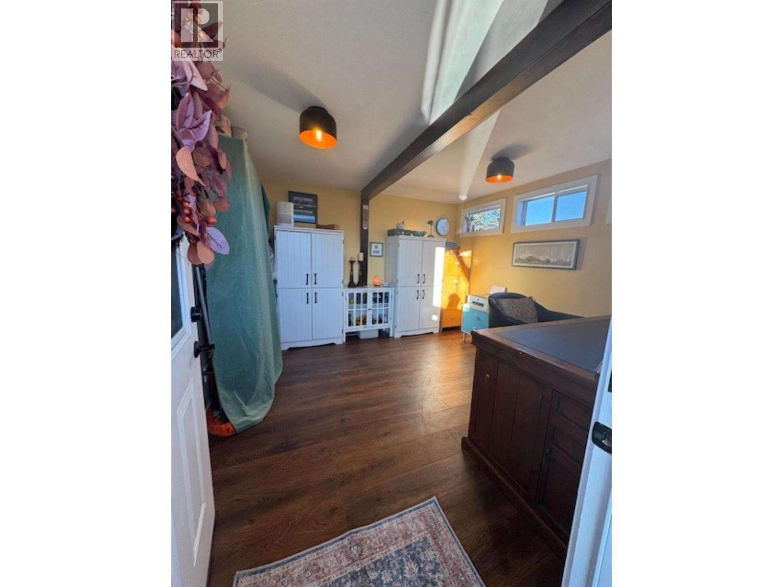 4651 Willow Road, Wasa, British Columbia  V0B 2K0 - Photo 43 - 10375207