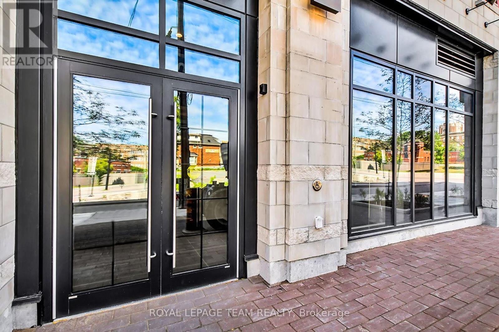 309 - 60 Springhurst Avenue, Ottawa, Ontario  K1S 5V7 - Photo 2 - X12779210