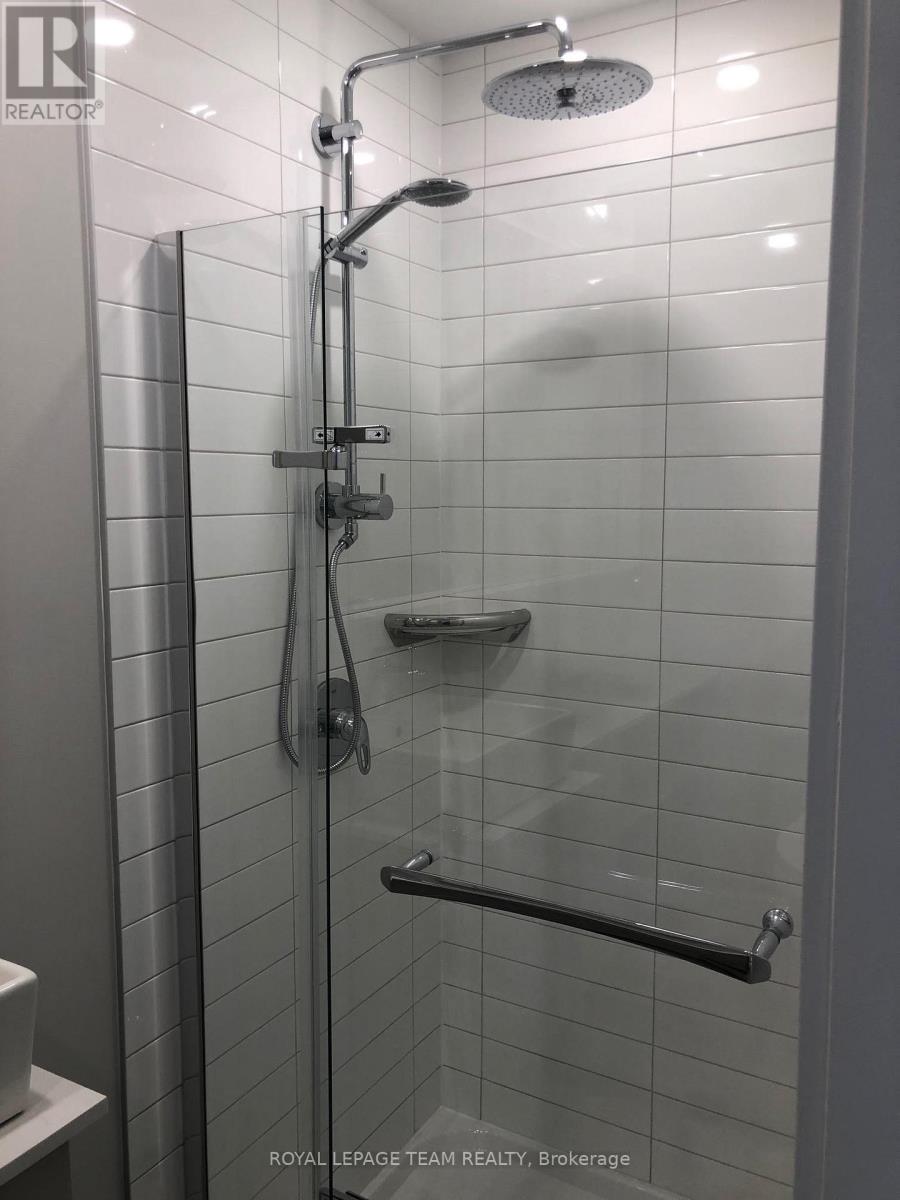 309 - 60 Springhurst Avenue, Ottawa, Ontario  K1S 5V7 - Photo 7 - X12779210