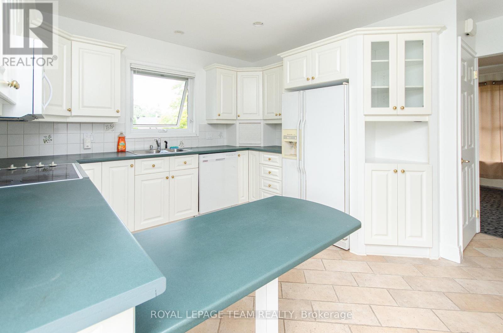 1996 Cedar Lane Terrace, Ottawa, Ontario  K2A 1J8 - Photo 14 - X12779240