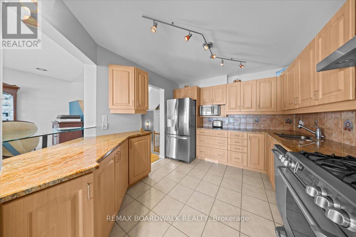 6355 Sablewood Place, Ottawa, Ontario  K1C 7M3 - Photo 14 - X12779302