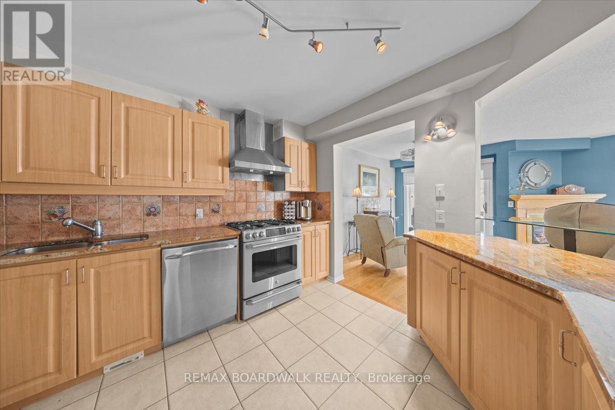 6355 Sablewood Place, Ottawa, Ontario  K1C 7M3 - Photo 15 - X12779302