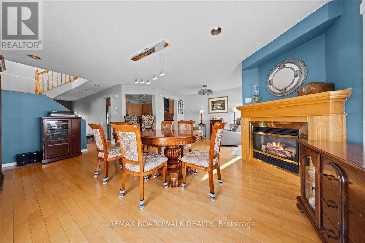 6355 Sablewood Place, Ottawa, Ontario  K1C 7M3 - Photo 7 - X12779302