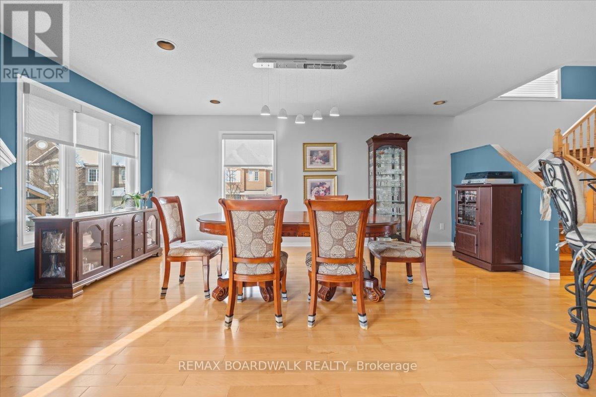 6355 Sablewood Place, Ottawa, Ontario  K1C 7M3 - Photo 8 - X12779302