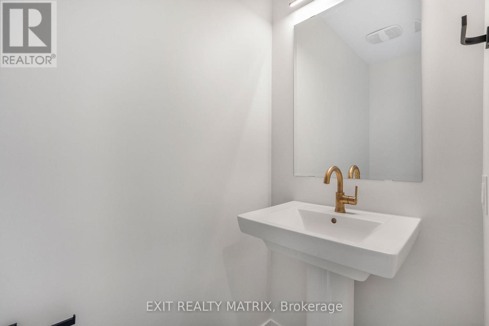 937 Cologne Street, Russell, Ontario  K0A 1W0 - Photo 5 - X12779322