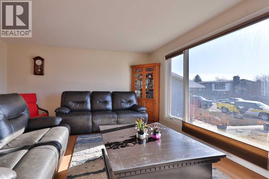 1413 20 Avenue N, Lethbridge, Alberta  T1H 4W4 - Photo 7 - A2284594