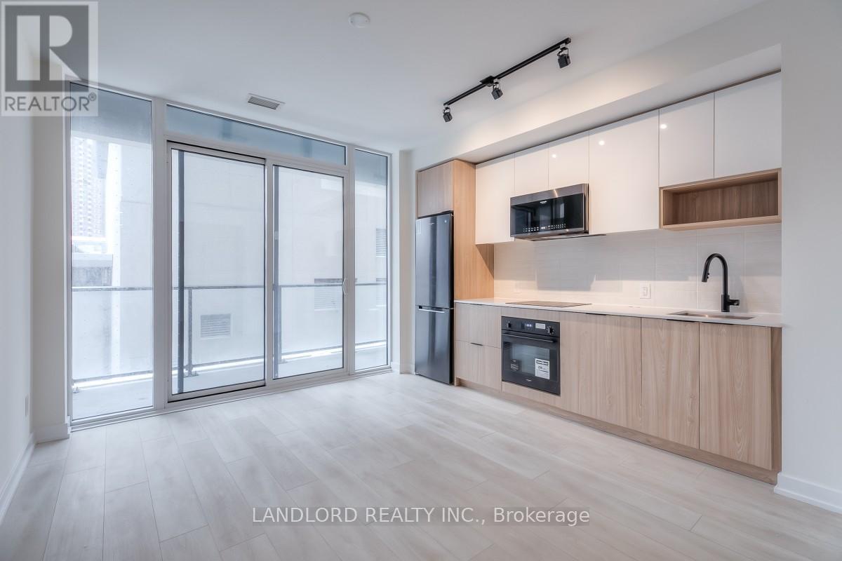 323 - 5 DEFRIES STREET, Toronto, Ontario