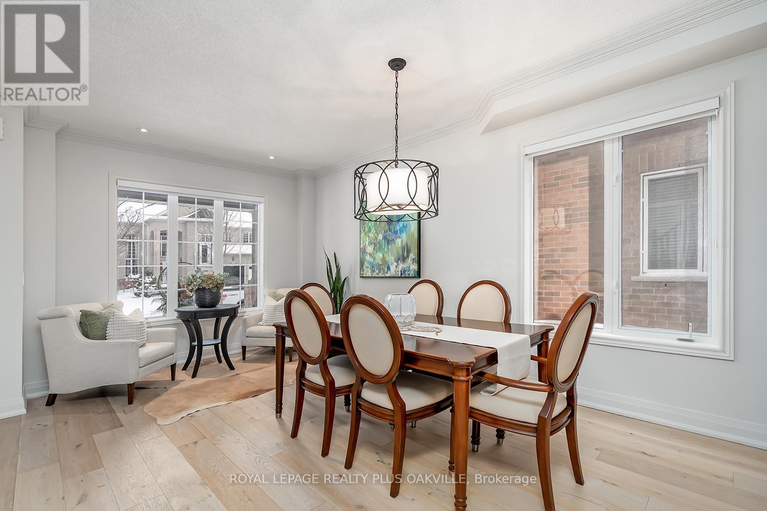 2083 Jaguar Lane, Oakville (Wm Westmount), Ontario  L6M 4R5 - Photo 9 - W12778662