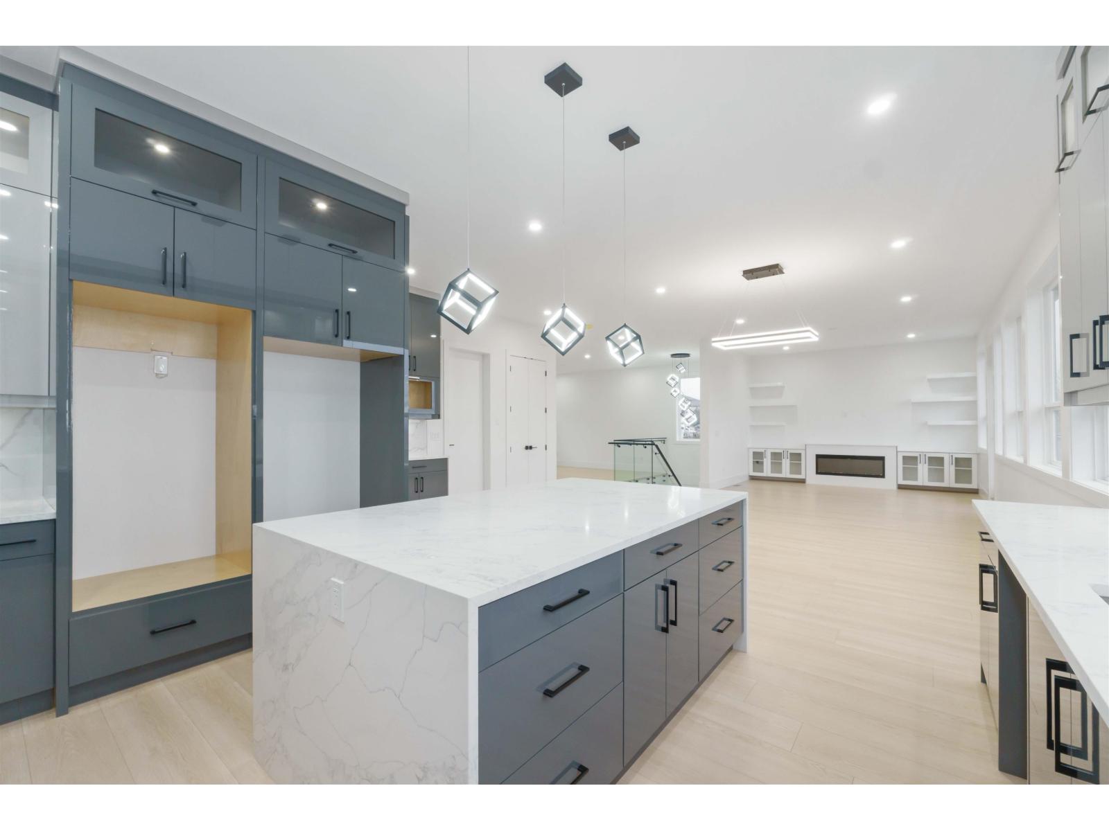 35656 Canterbury Avenue, Abbotsford, British Columbia  V3G 1G2 - Photo 4 - R3078039