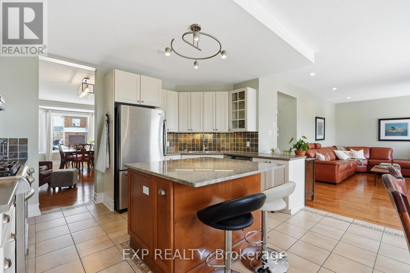 143 Copperwood Street, Ottawa, Ontario  K1C 7S1 - Photo 12 - X12778680