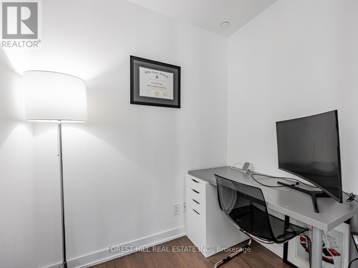 1210 - 185 Roehampton Avenue, Toronto, Ontario  M4P 1R4 - Photo 8 - C12779216