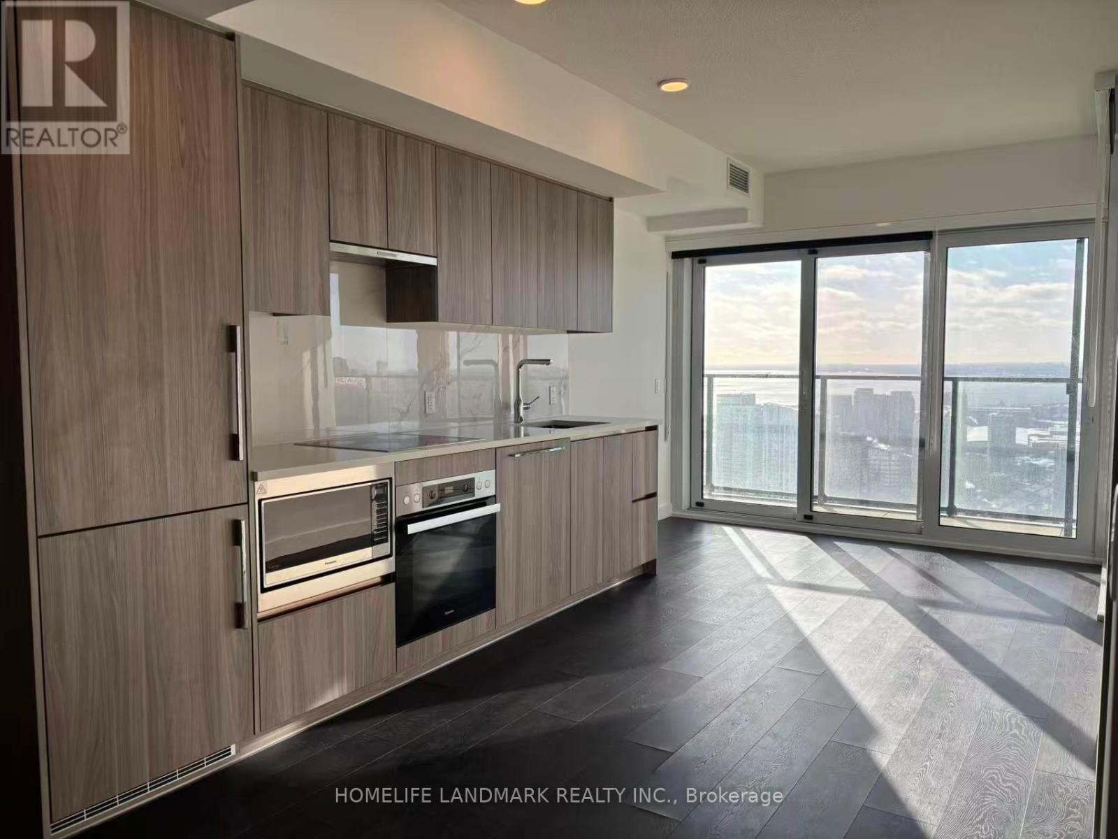 5615 - 3 Concord Cityplace Way, Toronto, Ontario  M5V 0X4 - Photo 10 - C12779230