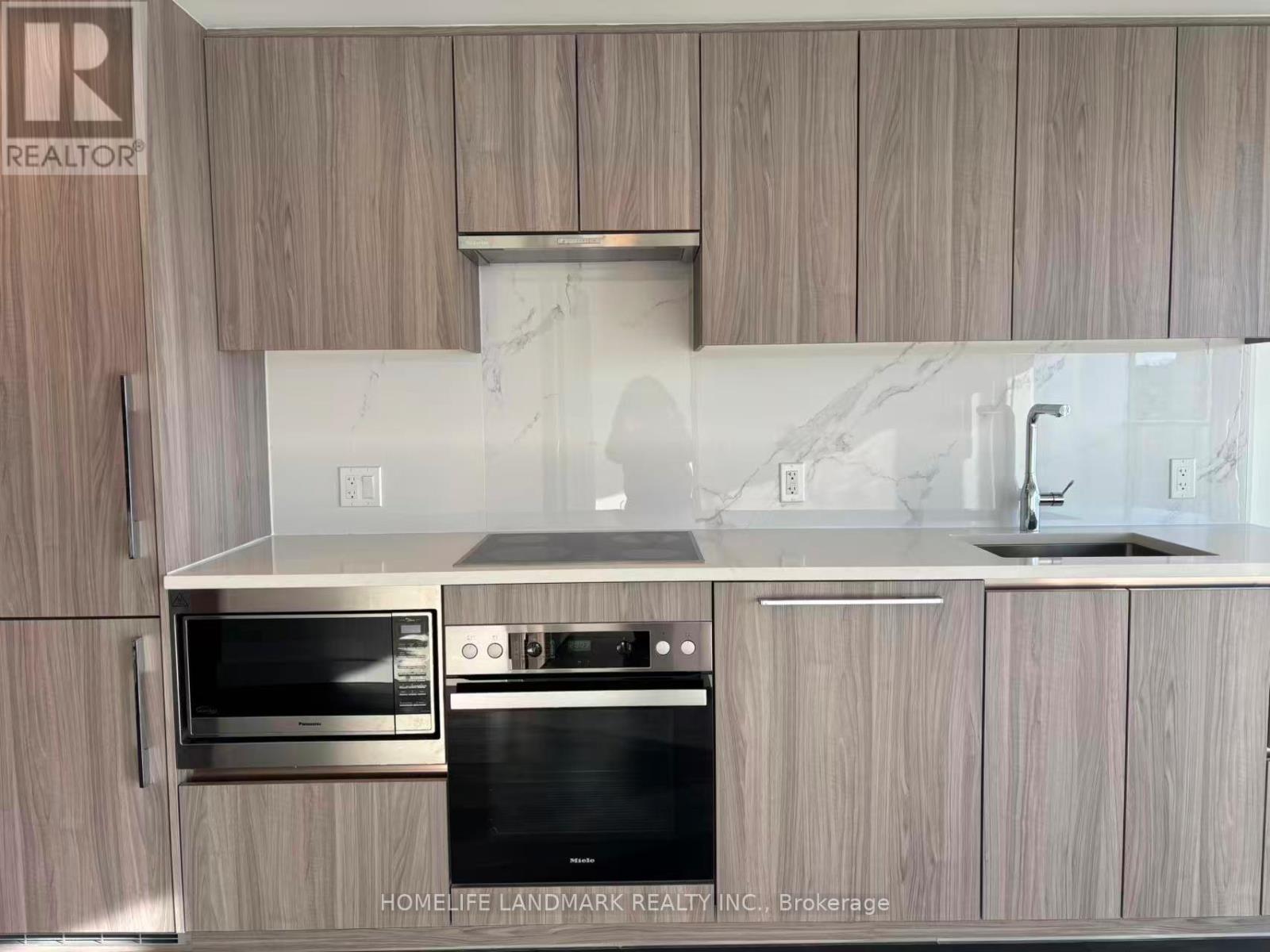 5615 - 3 Concord Cityplace Way, Toronto, Ontario  M5V 0X4 - Photo 12 - C12779230