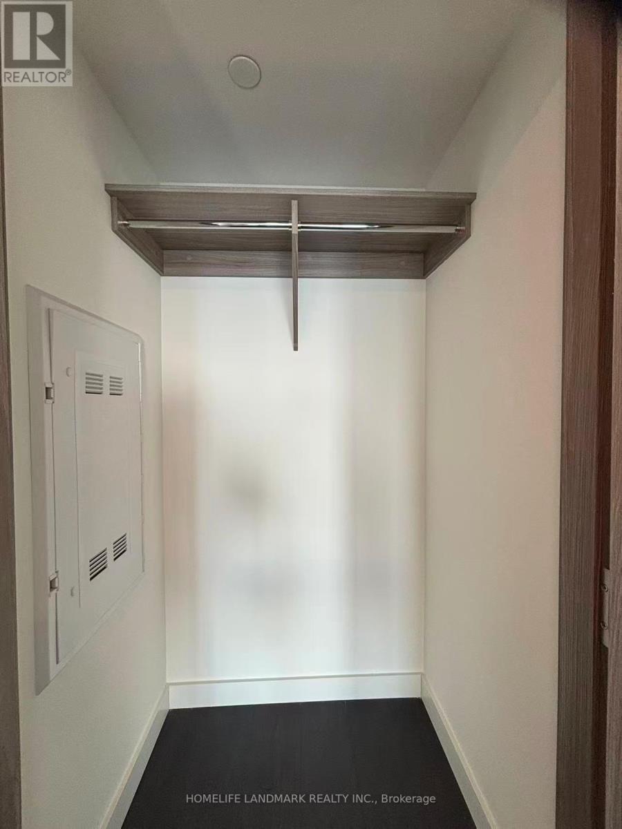 5615 - 3 Concord Cityplace Way, Toronto, Ontario  M5V 0X4 - Photo 18 - C12779230