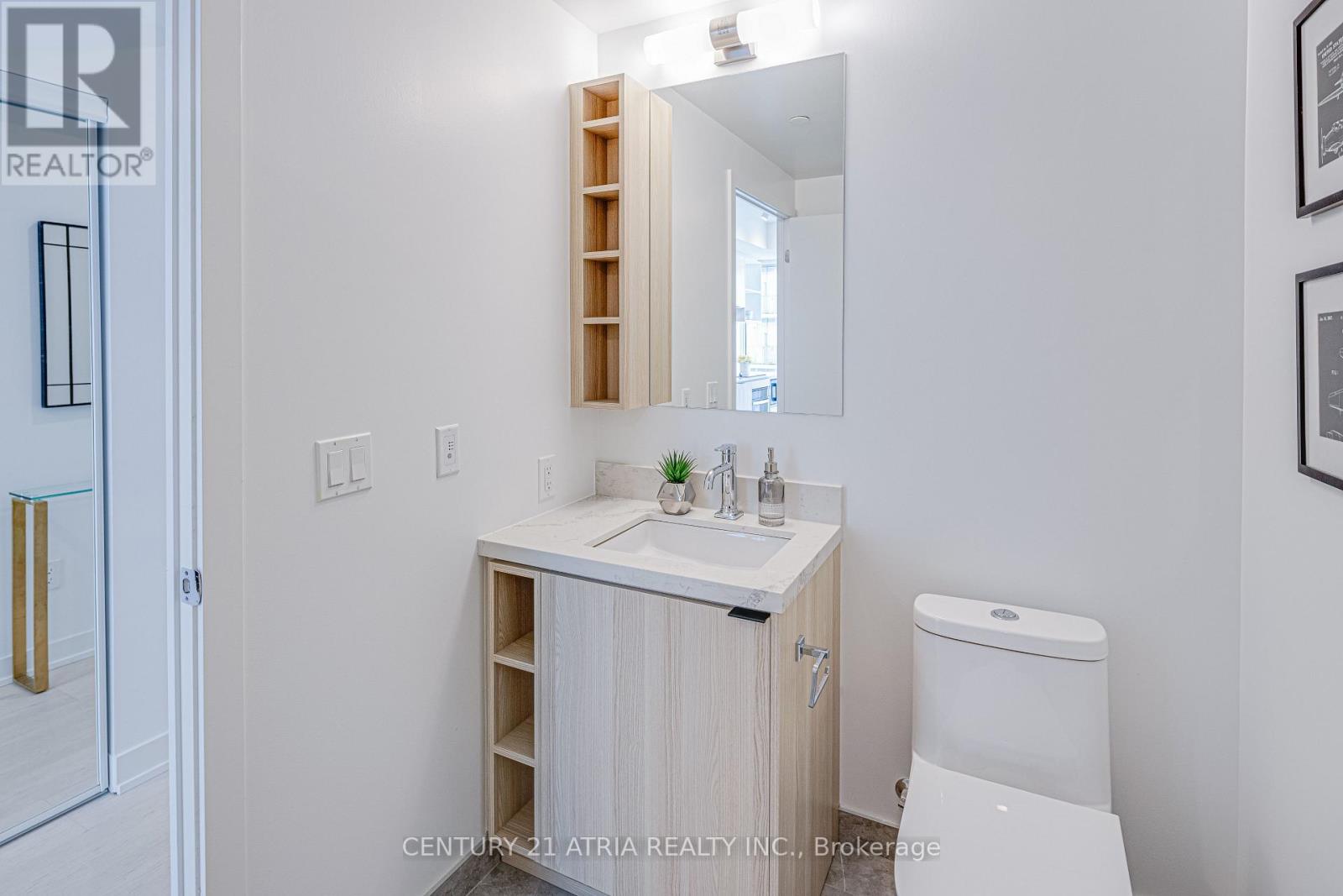 3707 - 252 Church Street, Toronto, Ontario  M5B 0E6 - Photo 3 - C12779232