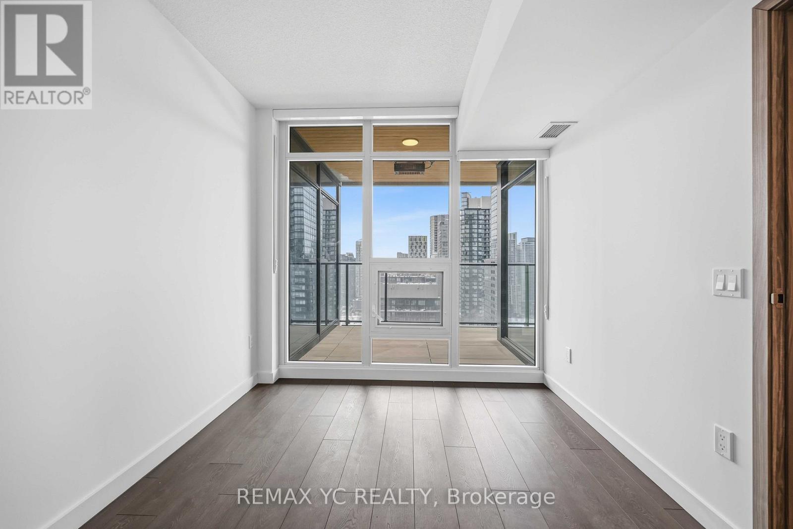 2812 - 3 Concord Cityplace Way, Toronto, Ontario  M5V 0X4 - Photo 14 - C12779242