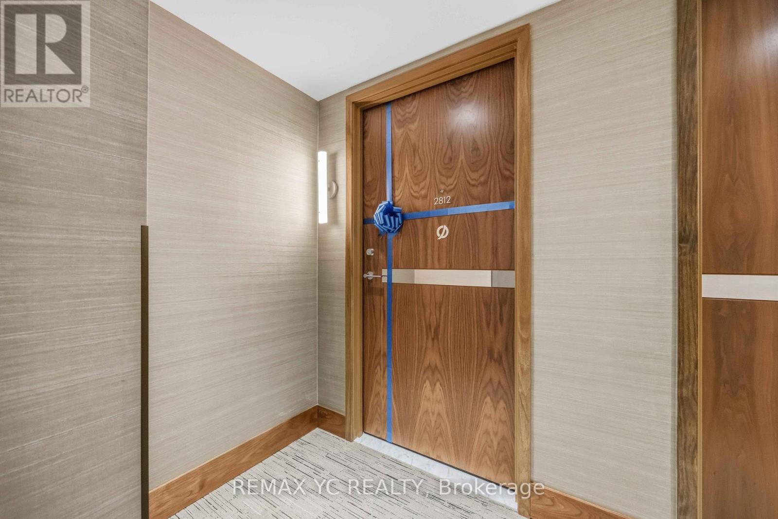 2812 - 3 Concord Cityplace Way, Toronto, Ontario  M5V 0X4 - Photo 3 - C12779242