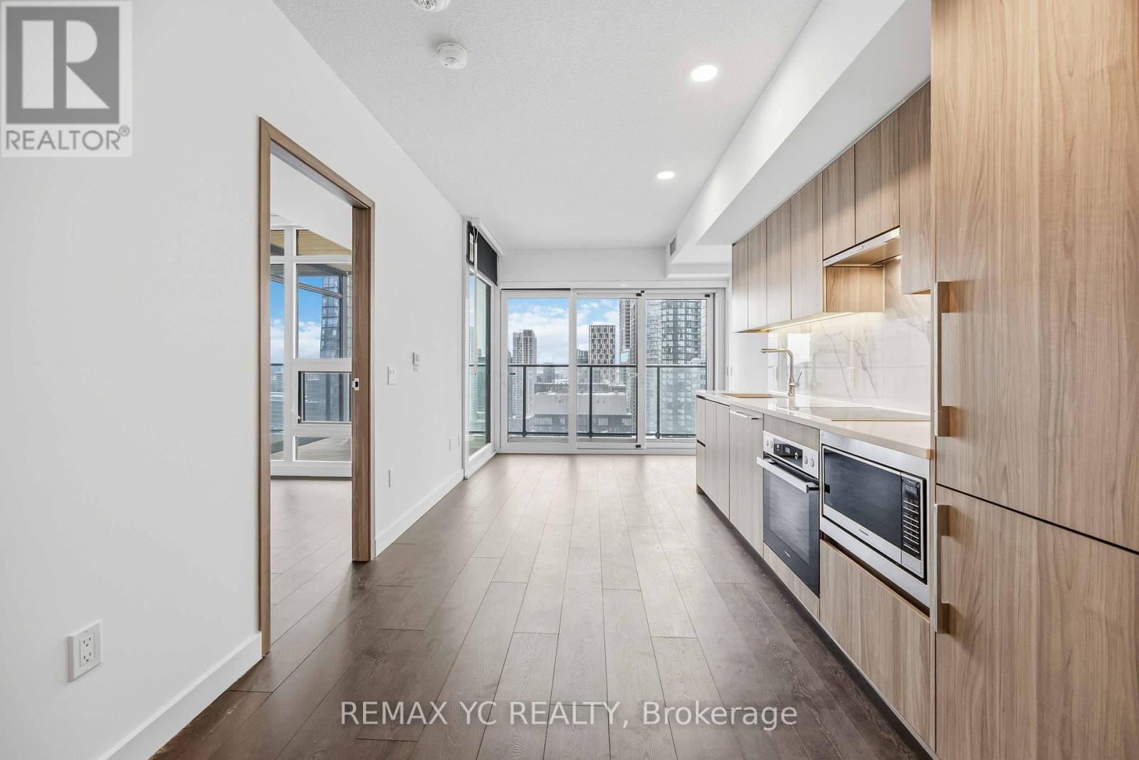 2812 - 3 Concord Cityplace Way, Toronto, Ontario  M5V 0X4 - Photo 6 - C12779242