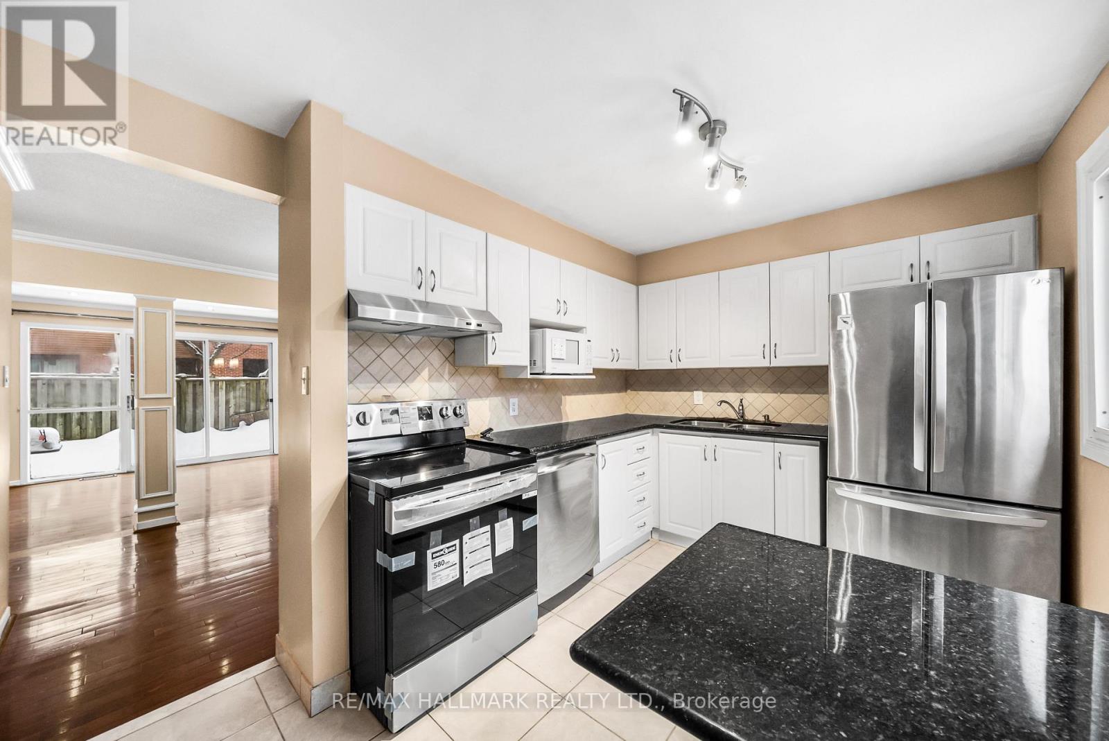 25 Song Meadoway, Toronto, Ontario  M2H 2T8 - Photo 12 - C12779256